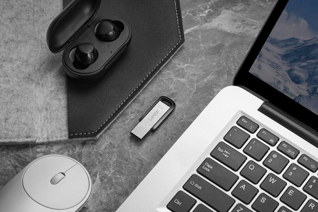 Lexar JumpDrive M400 Flash Drive (USB 3.0)